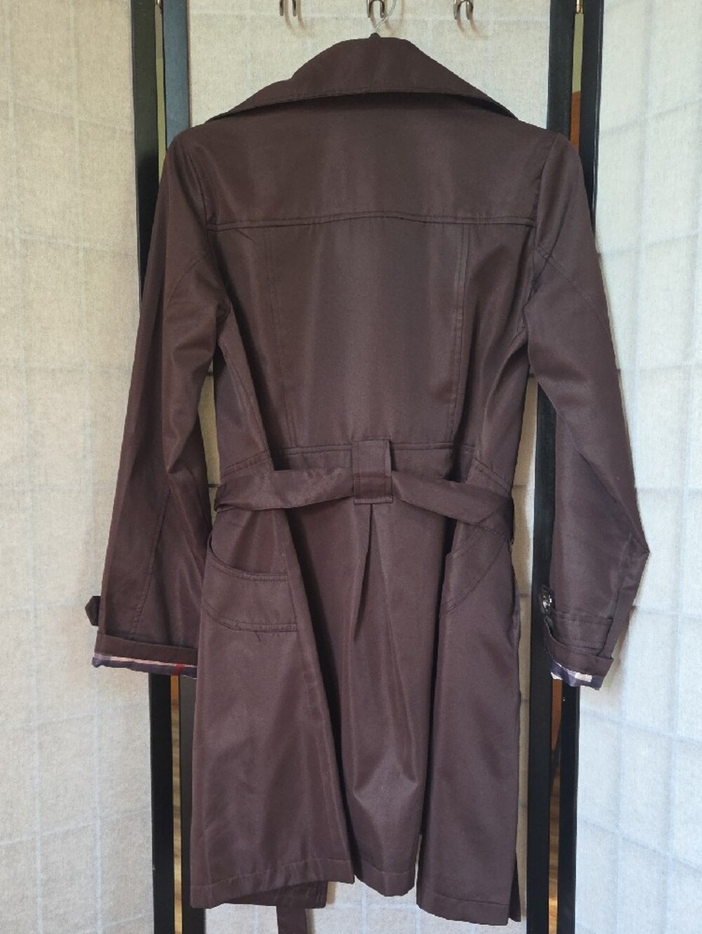 Authentic Burberry London Brown Double-Breasted Trench Coat w/ Nova Check Lining - Picture 3 of 5